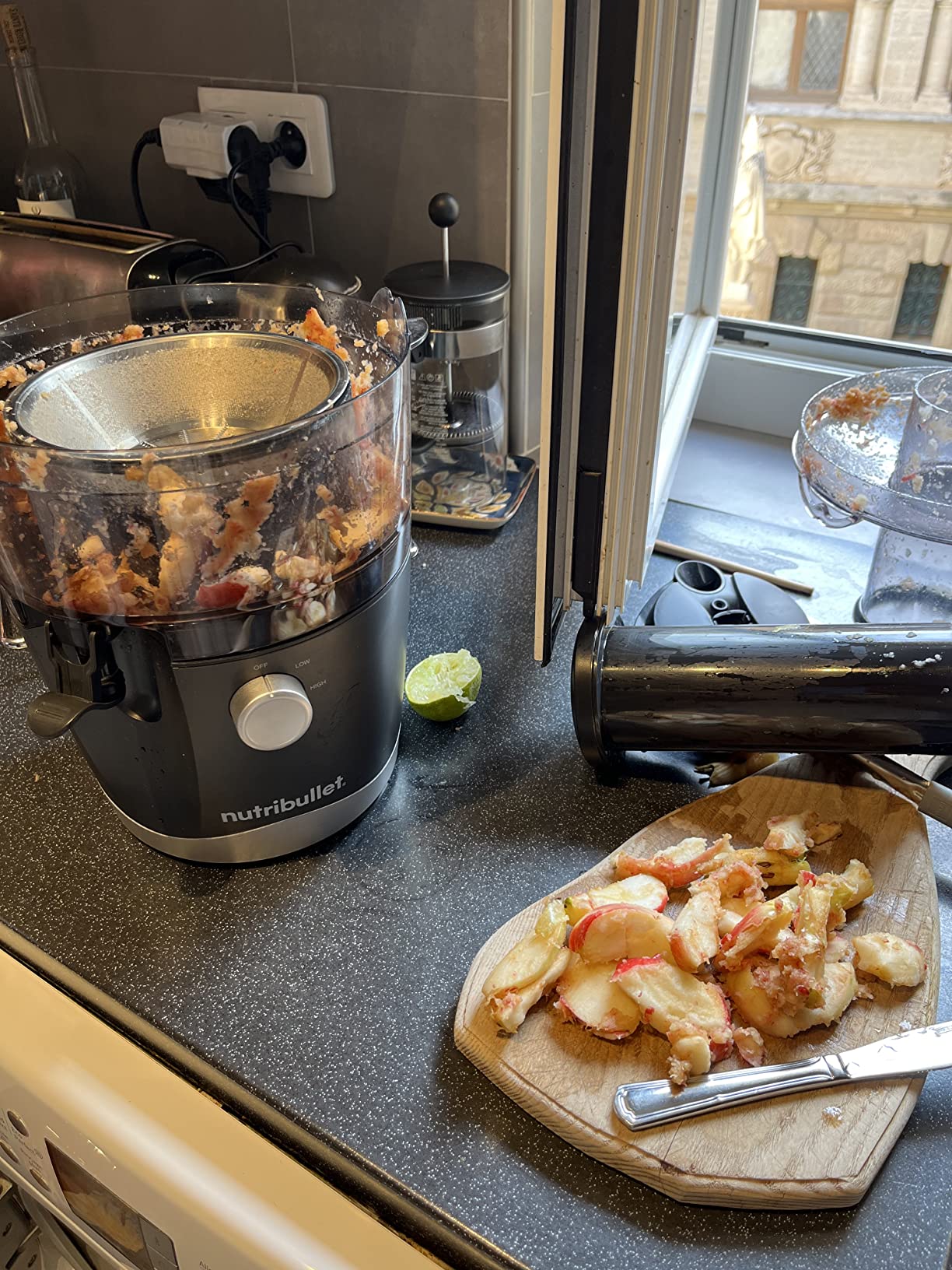 Morgens Apfel-Karotte in Sekunden