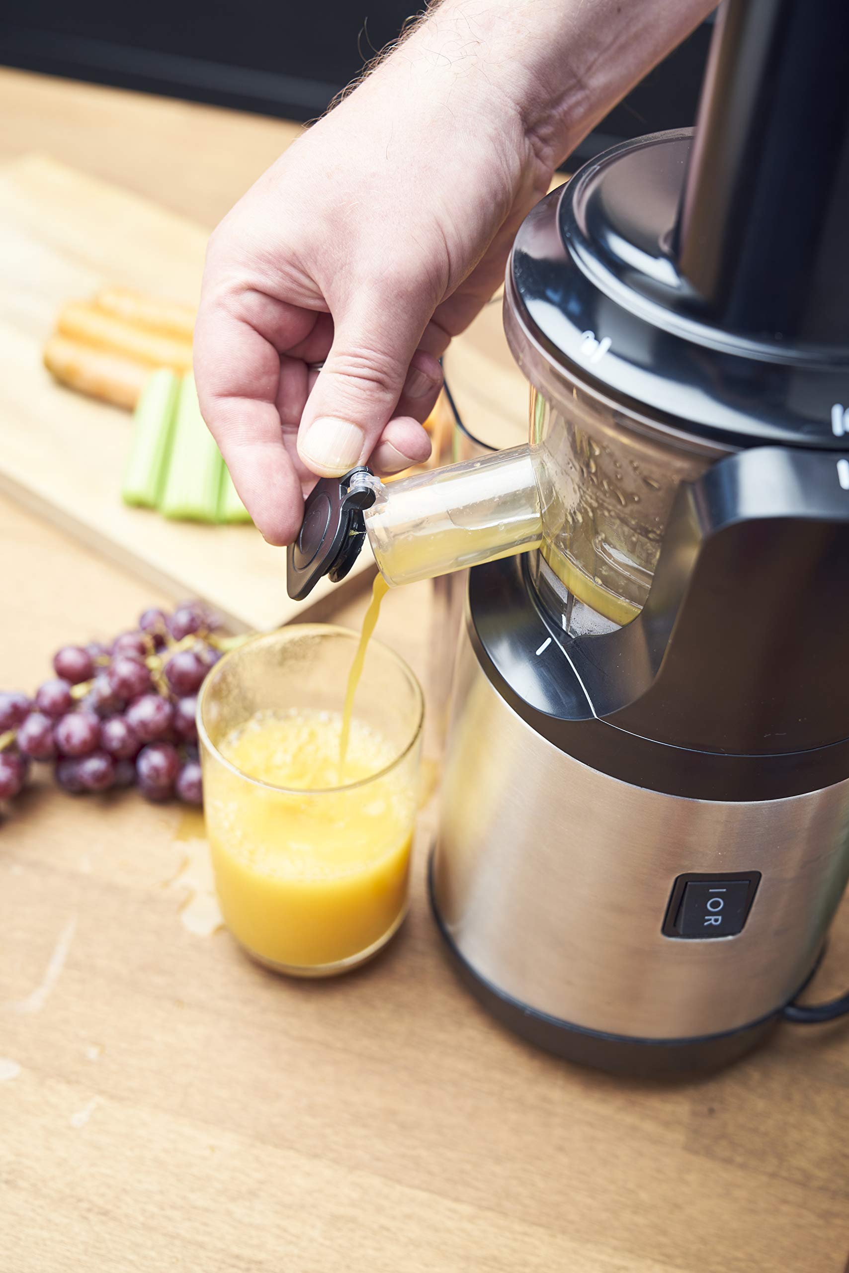 gastroback-slow-juicer-advanced-vital-entsafter-150-watt-schwarz-silber image 3